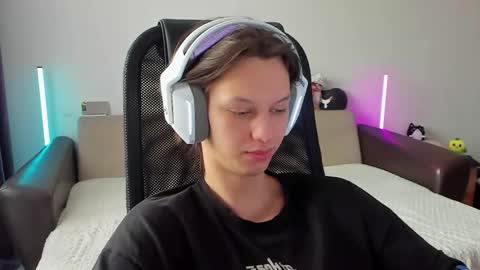 Ostin online show from February 17, 8:57 am