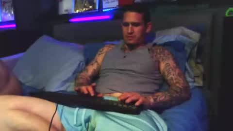 otmon3y32 online show from February 28, 11:25 am