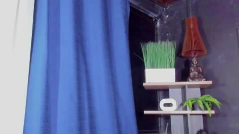 owen_stone1 online show from December 2, 11:58 pm