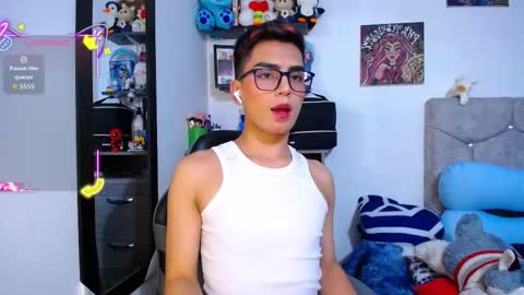 Owen  Independent model  online show from February 27, 7:01 am