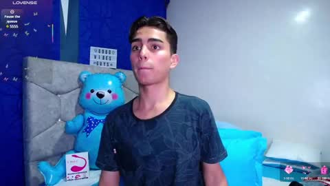 Owen  Independent model  online show from March 4, 6:04 am