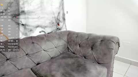 O W E N - S T O N E online show from November 4, 5:09 am