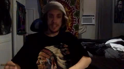 Snapshot of oystersbaby562 chatting on October 28, 4:24 am Frankie Oysters online show from October 28, 4:24 am