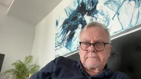 ozhairybearxxxx online show from October 20, 4:28 am