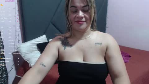 pamela_echeverria online show from December 5, 10:57 am