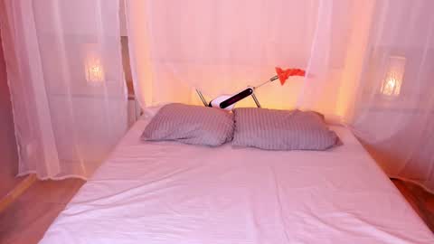  P A M  online show from October 4, 5:38 am