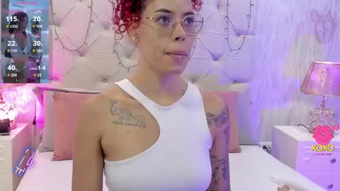 Snapshot of pamelamiler_ chatting on October 1, 1:32 pm TELL ME PAMELLA AND GIVE ME A GOOD GRADE ITS IMPORTANT online show from October 1, 1:32 pm