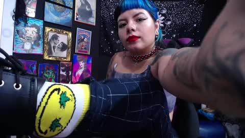       online show from February 5, 7:53 pm