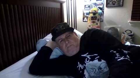 panos online show from February 16, 7:15 am