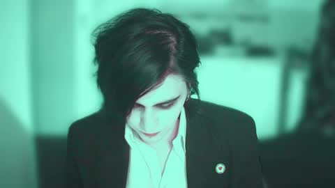 In bio online show from April 11, 7:29 pm