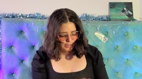 Paola Lyon online show from January 13, 6:37 pm