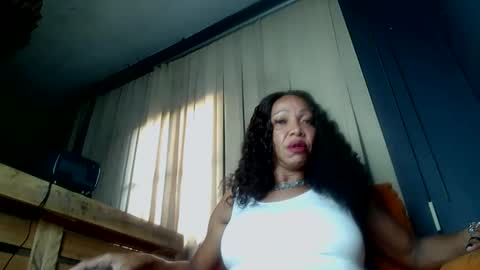 PAOLLA 23CM online show from April 14, 5:49 pm