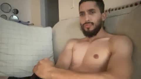 Snapshot of papicubano_guapo23cm chatting on September 30, 8:03 am papicubano_guapo23cm online show from September 30, 8:03 am
