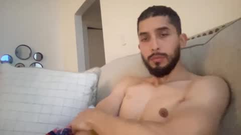 Snapshot of papicubano_guapo23cm chatting on December 6, 5:03 am papicubano_guapo23cm online show from December 6, 5:03 am
