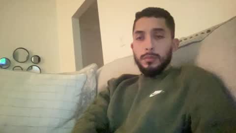 Snapshot of papicubano_guapo23cm chatting on December 2, 5:08 am papicubano_guapo23cm online show from December 2, 5:08 am