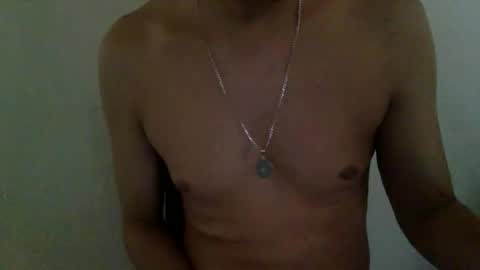 papy_dani33 online show from April 20, 2:31 pm