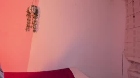 Snapshot of pariss_gold chatting on October 22, 6:38 am PARISS online show from October 22, 6:38 am