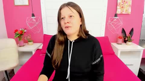 parker_mia02 online show from November 24, 12:37 pm