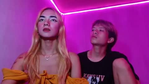 pasadiria online show from April 18, 1:02 pm