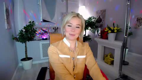 Snapshot of passionate_babe chatting on January 31, 6:35 am I have returned from vacation and I am glad to share my energy and emotions with you online show from January 31, 6:35 am