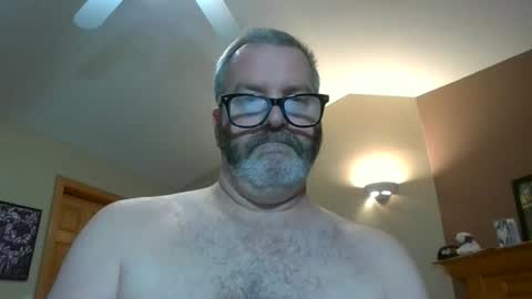 Snapshot of passporttraveler1 chatting on December 5, 2:58 am passporttraveler1 online show from December 5, 2:58 am