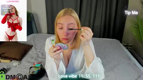 patr1cia_hart online show from November 1, 12:44 am