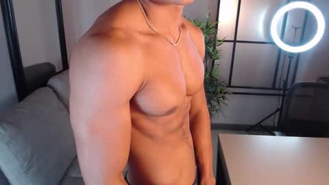 Snapshot of patrick_brown_ chatting on February 17, 3:00 pm Patrick Brown online show from February 17, 3:00 pm