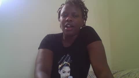 Snapshot of pattiekee chatting on December 7, 10:06 am pk online show from December 7, 10:06 am