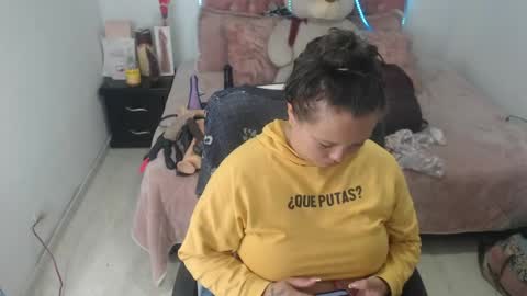 patty squirt87 online show from April 13, 11:36 am