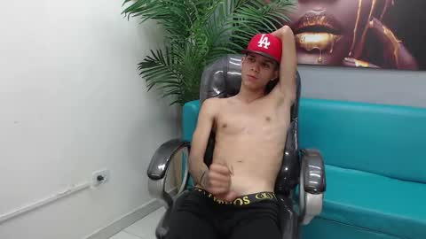 PAUL online show from October 12, 2:09 pm