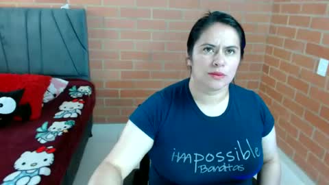 paula__117 online show from June 23, 9:43 pm