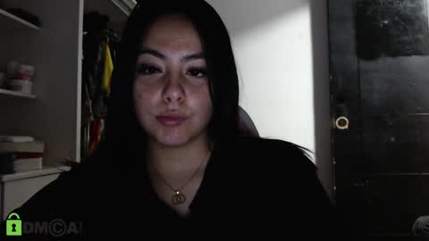 Snapshot of paula_torrez chatting on February 6, 11:26 pm paula_torrez online show from February 6, 11:26 pm
