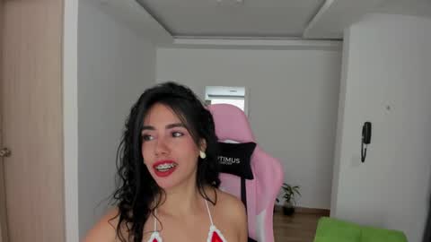 paulina online show from January 18, 8:09 pm