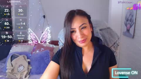 paulina online show from May 14, 6:06 pm