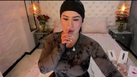 paulinabelen21 online show from February 19, 3:17 am