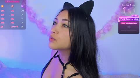 Snapshot of pauline_golden1 chatting on February 5, 6:13 am Pauline online show from February 5, 6:13 am