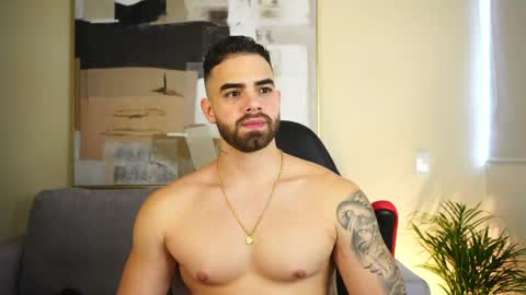 Paul Phoenix online show from April 14, 8:45 pm