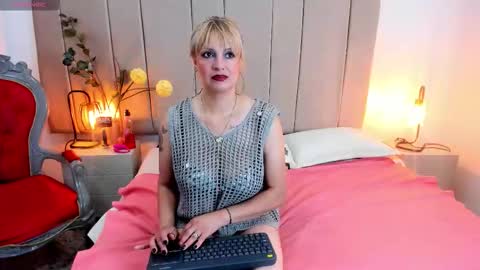 paultte online show from January 18, 3:43 pm