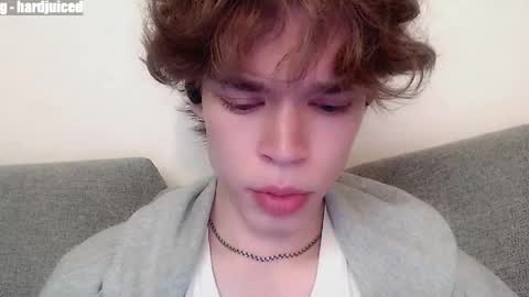 pawclaw online show from April 20, 11:08 pm