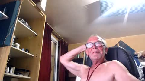 pc8474408 online show from June 27, 2:23 pm