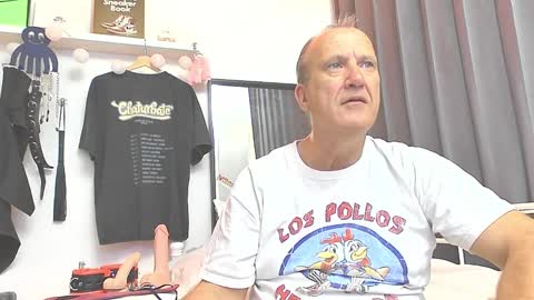 Marc online show from December 25, 6:19 pm