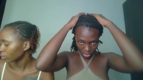 peach_ebonny online show from April 19, 9:06 pm