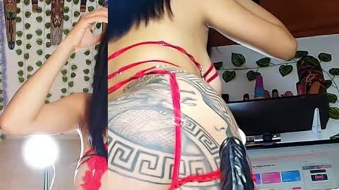 peachy__baby online show from April 14, 11:24 am