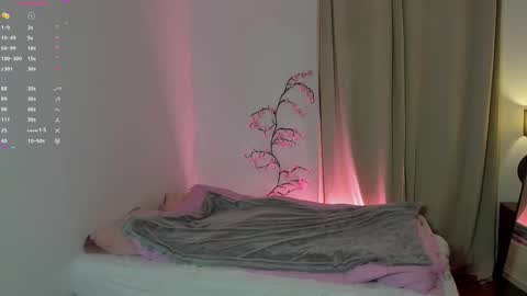 Alice online show from March 21, 6:23 pm