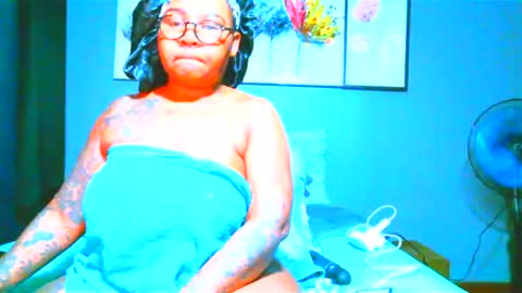 Pearl online show from March 8, 6:47 pm