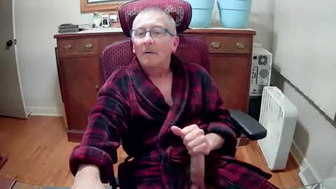 peepingmale online show from December 10, 1:32 am