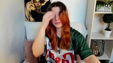 penelopeonegrey online show from March 6, 10:09 am