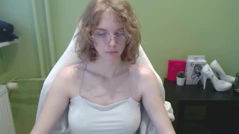 Penny online show from November 29, 11:07 am