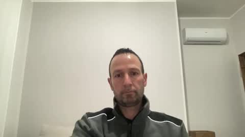 peppinslosqualo online show from February 12, 5:26 am