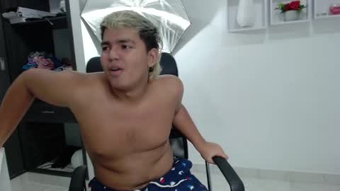 percibal_junior1 online show from January 28, 8:25 am